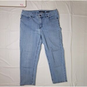Womens Jones New York denim capri. Size 8.